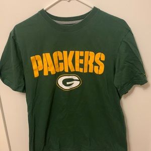 Men’s medium Nike Green Bay packers t shirt. Good condition